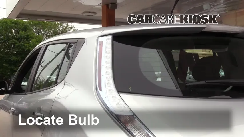 2013 Nissan Leaf SL Electric Éclairage Feux de position arrière (remplacer ampoule)
